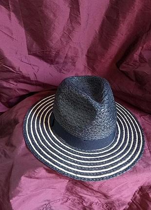 Капелюх солом'яний