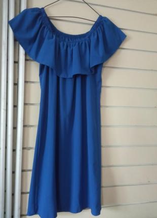 Платье синее з открытыми плечами с крылышками