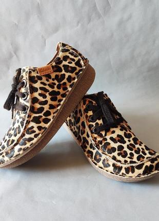 Женские туфли полуботинки на шнурках clarks.