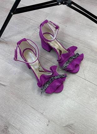 Замшеві босоніжки бант воланы замшевые босоножки