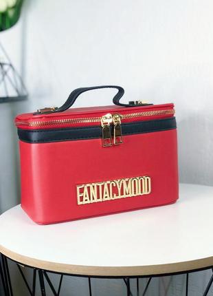Трендова сумка - коробочка,червоного кольору1 фото
