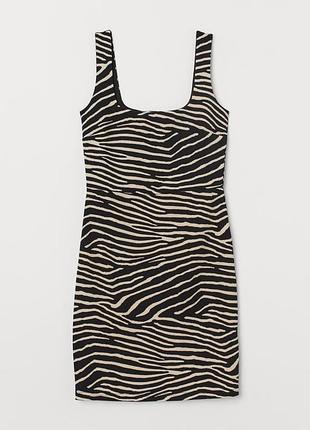 Короткое приталенное платье от h&m 2