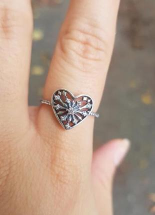 Серебряное кольцо "снежное сердце"4 фото