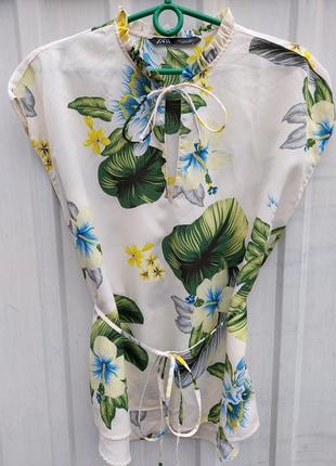 Блузка блуза без рукавів топ в тропічний принт zara1 фото