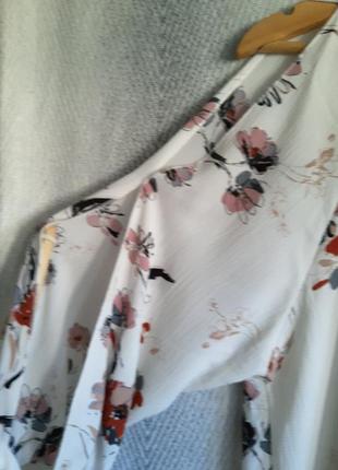Кремовая женская блуза в цветах. блузка летняя  в мелкий цветок carolina morgan , легкая.5 фото