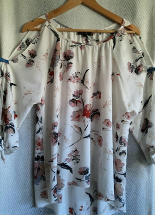 Кремовая женская блуза в цветах. блузка летняя  в мелкий цветок carolina morgan , легкая.3 фото