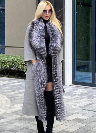 Шикарнон женское пальто с натуральным мехом чернобурки6 фото