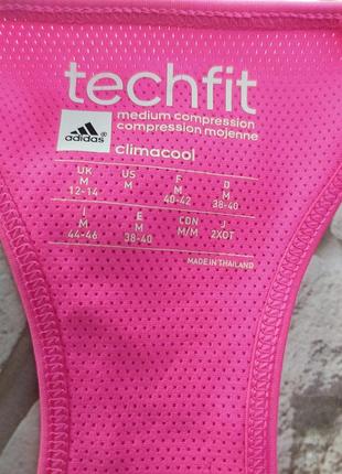 Adidas techfit спортивный топ лиф5 фото