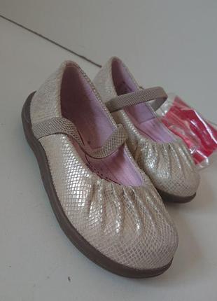 Фирменные кожаные туфли из сша .stride rite