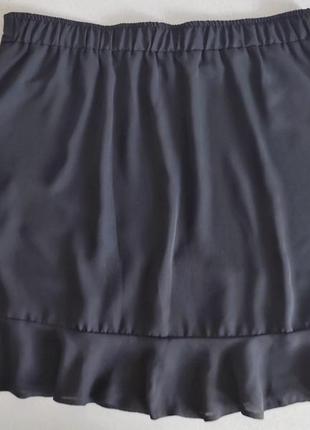 Черная юбка с запахом и воланами3 фото