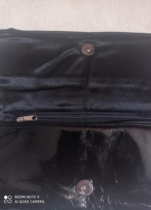 Черная лаковая сумочка клатч с камнями dorothy perkins4 фото