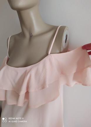 Блуза atmosphere с открытыми плечами и воланами нежного розово-абрикосового цвета размер uk 12/м-l4 фото