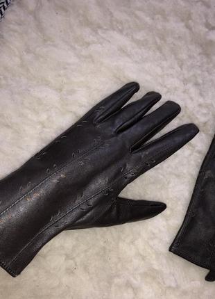 Натуральные кожаные перчатки кожа коричневые перфорация4 фото