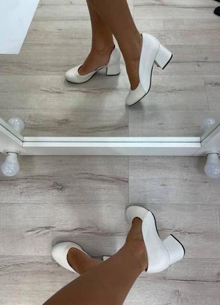 Эксклюзивные туфли из натуральной итальянской кожи и замша белые молочные5 фото