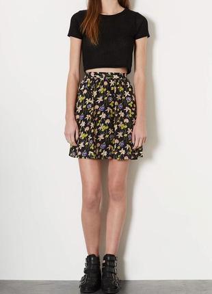 Черная юбка солнце с цветочным принтом topshop