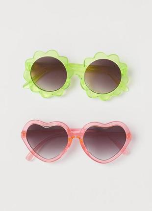 Детские солнцезащитные очки h&m/упаковка 2 пары темных очков
