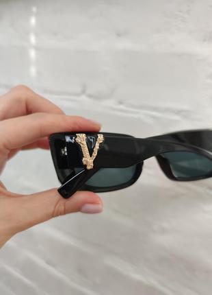 Очки окуляри винтажные стильные в стиле 90-х трендовые черные солнцезащитные новые uv4008 фото