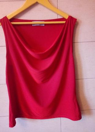 Яркая красная майка фирмы wallis в идеальном состоянии