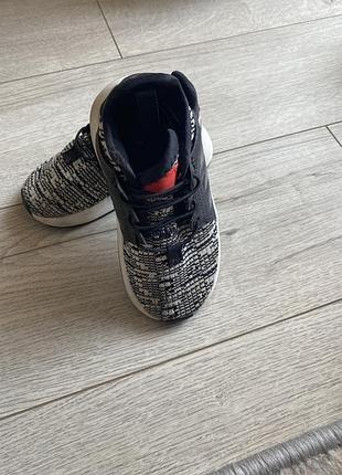 Кросівки adidas