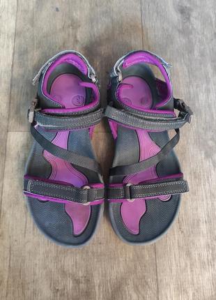 Босоножки женские hi-tec.