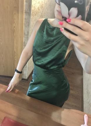 Атласне плаття в зеленому кольорі💫4 фото