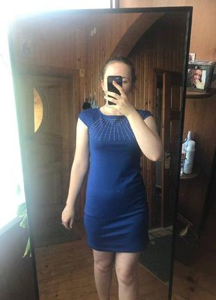 Синє коротке плаття