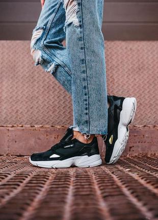 Женские кроссовки adidas falcon black