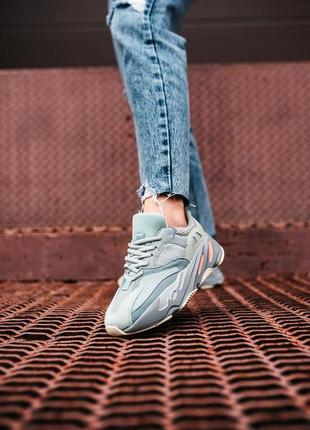 Женские кроссовки adidas yeezy boost 700 v2 inertia grey6 фото