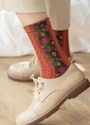 Шкарпетки з вишивкою, шкарпетки з квітами, стильні шкарпетки з косами тренд від heheba socks by carrter
