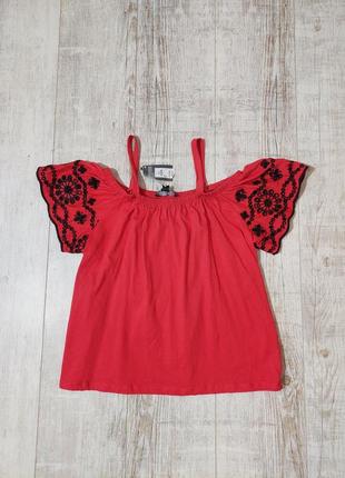 Нова червона блузка