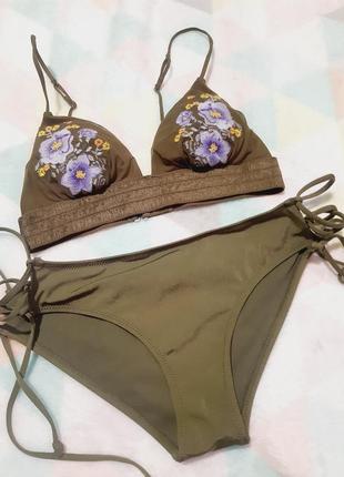 Дуже гарний роздільний купальник 👙з вишивкою, h&m, p. 6-88 фото