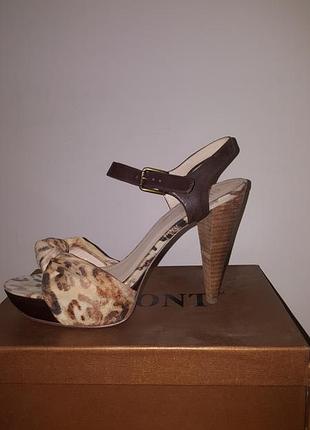 Босоніжки,р. 39-40,оригінал guess1 фото