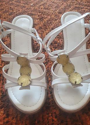 Босоножки....италия