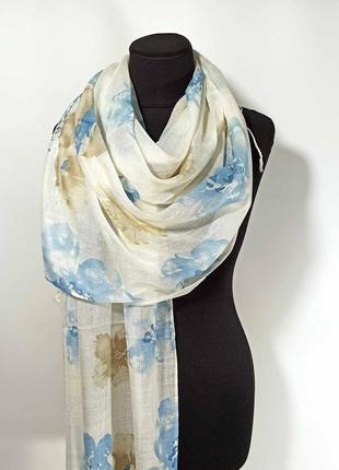 Льняной белый голубой палантин шарф марлевка в цветы лен на жару новый качественный