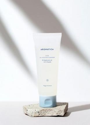 Aromatica aloe hy-ffective cleanser 5% hyaluronic sol. 0.1% enzyme міцелярна ензимна піна для обличчя