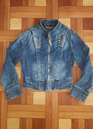 Куртка джинсова