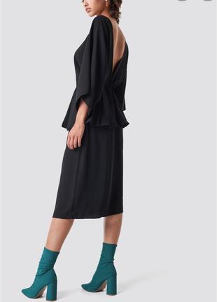 Платье миди na-kd