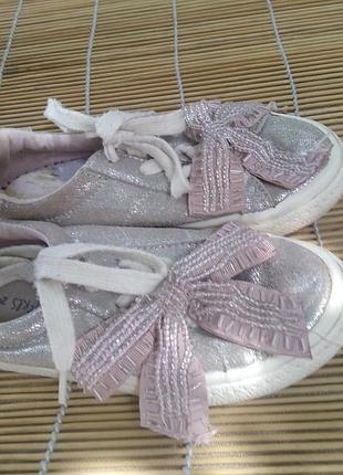 Фірмові сліпони zara на дівчинку