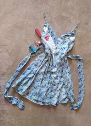 Нежно голубое воздушное платье сарафан на тонких бретельках с пышной юбкой с пояском4 фото