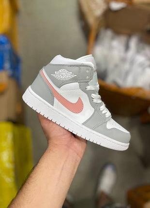 Шикарные женские кроссовки топ качество 🎁