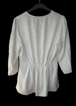 Блуза біла, віскоза, з вирізом3 фото