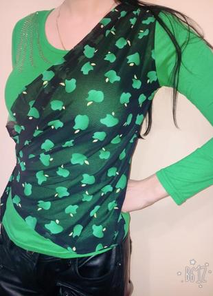Эффектная трикотажная блуза с декором в виде шарфа1 фото