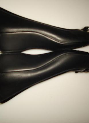 Шкіряні туфлі footglove , р 38, устілка 25 см відмінний стан
