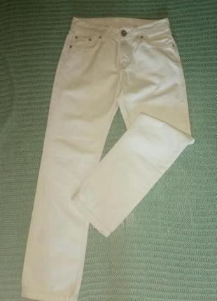 Белые джинсы colin's 44,46рр1 фото