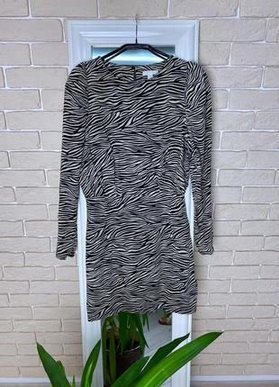 Ошатне плаття зебра в смужку по фігурі з відкритою спиною h&m3 фото