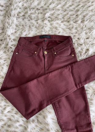 Бордовые джинсы juicy couture