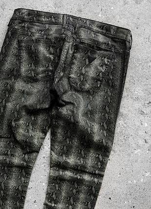 Guess snake штани 4