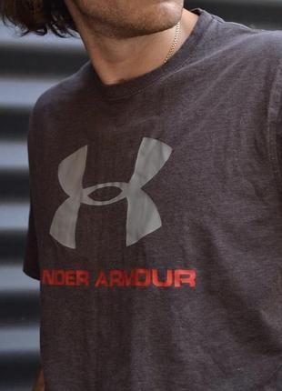 Футболка under armour