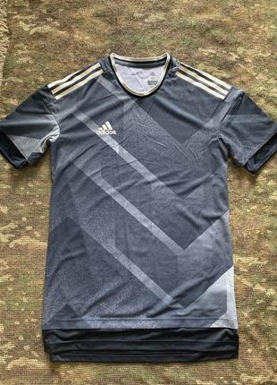 Футболка adidas, оригінал, розмір s