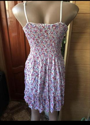 Легке літнє плаття